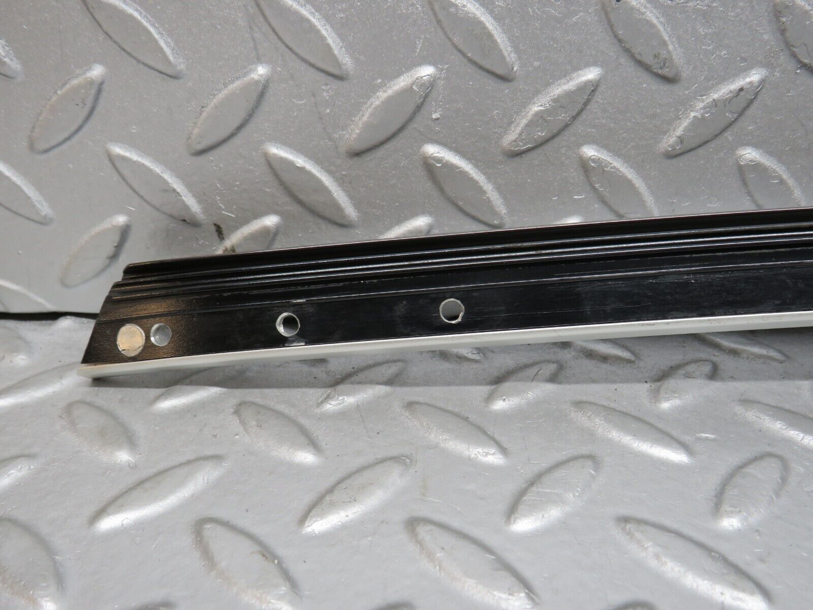 39657 Mercedes-Benz R129 320SL Coupe A Pillar Chrome Trim Cover Left Side