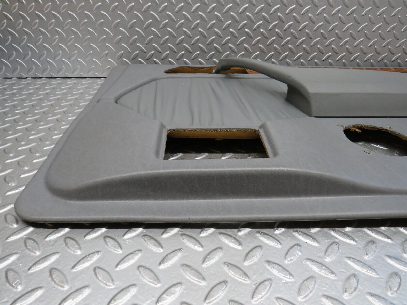 31180 Mercedes-Benz S124 220TE Wagon Rear Right Door Card Grey