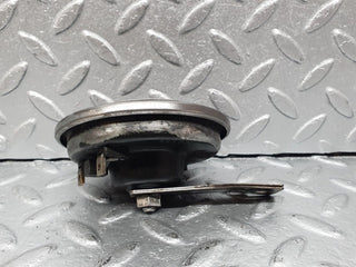 41543 Mercedes-Benz W124 200E Horn Hella 002952