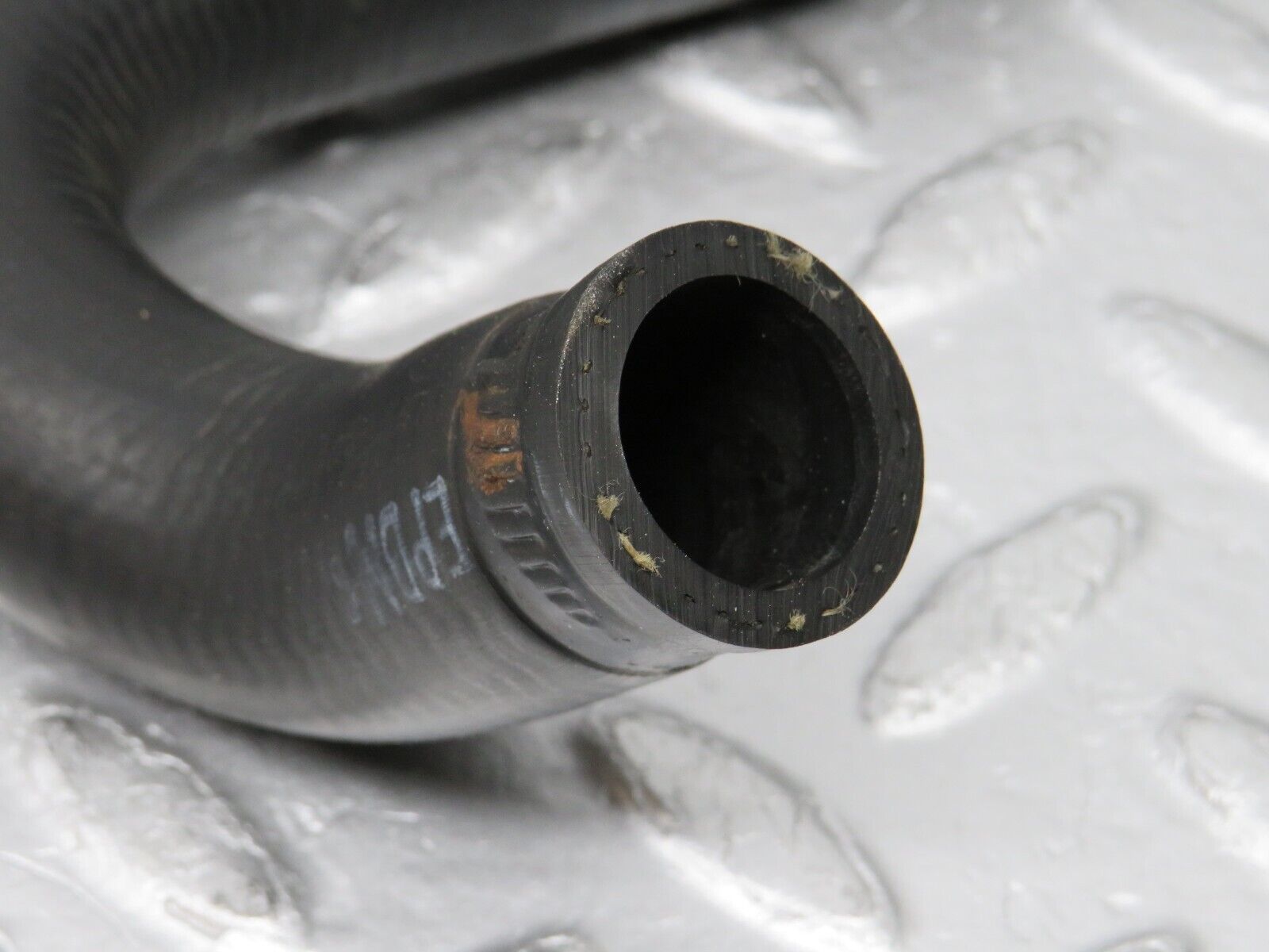 38562 Mercedes-Benz R129 280SL Coupe Coolant Hose Pipe 1298324194