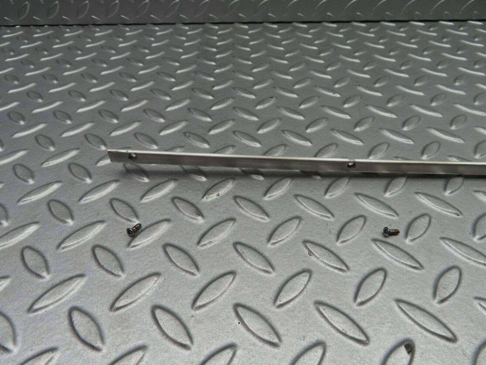 5543 Mercedes-Benz W124 230E Sunroof Trim