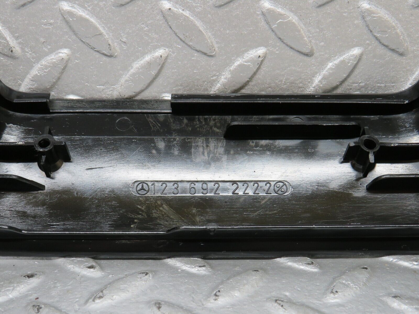 40559 Mercedes-Benz W123 300D B Pillar Bottom Cover Right Black 1236922222