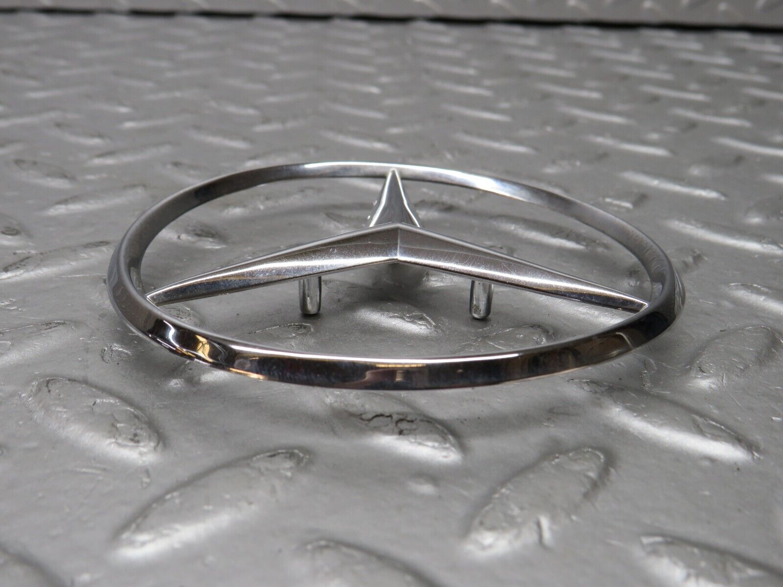 36699 Mercedes-Benz W201 190E 2.0L Chrome Rear Emblem 2017580058