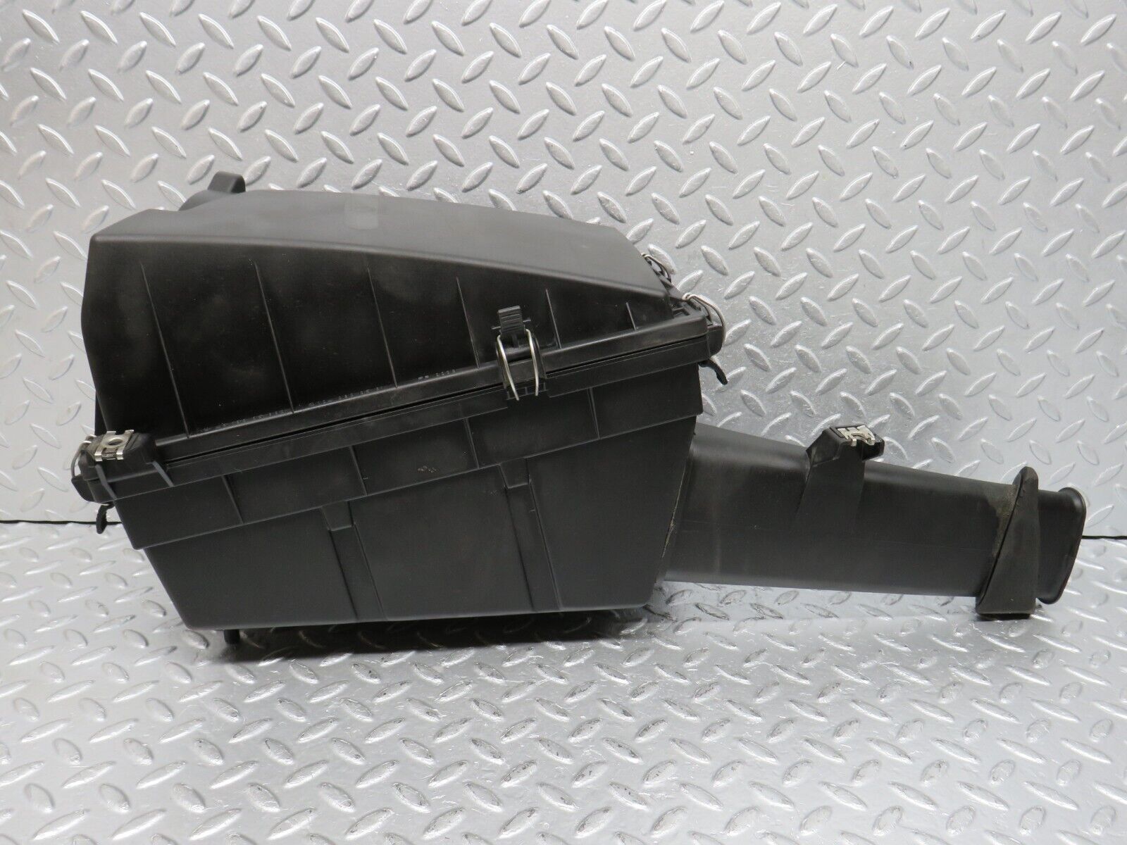39673 Mercedes-Benz R129 320SL Coupe Air Filter Box Housing 1040900501 4616885903