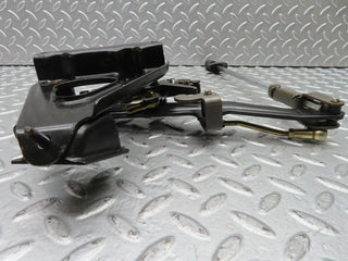 21573 Mercedes-Benz W126 300SE Handbrake Regulator