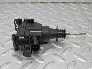33647 Mercedes-Benz W201 190E 2.0L Door Lock Vacuum Actuator Front Left