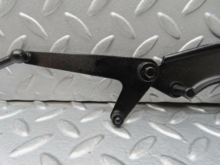 13160 Mercedes-Benz W111 220S Throttle Linkage