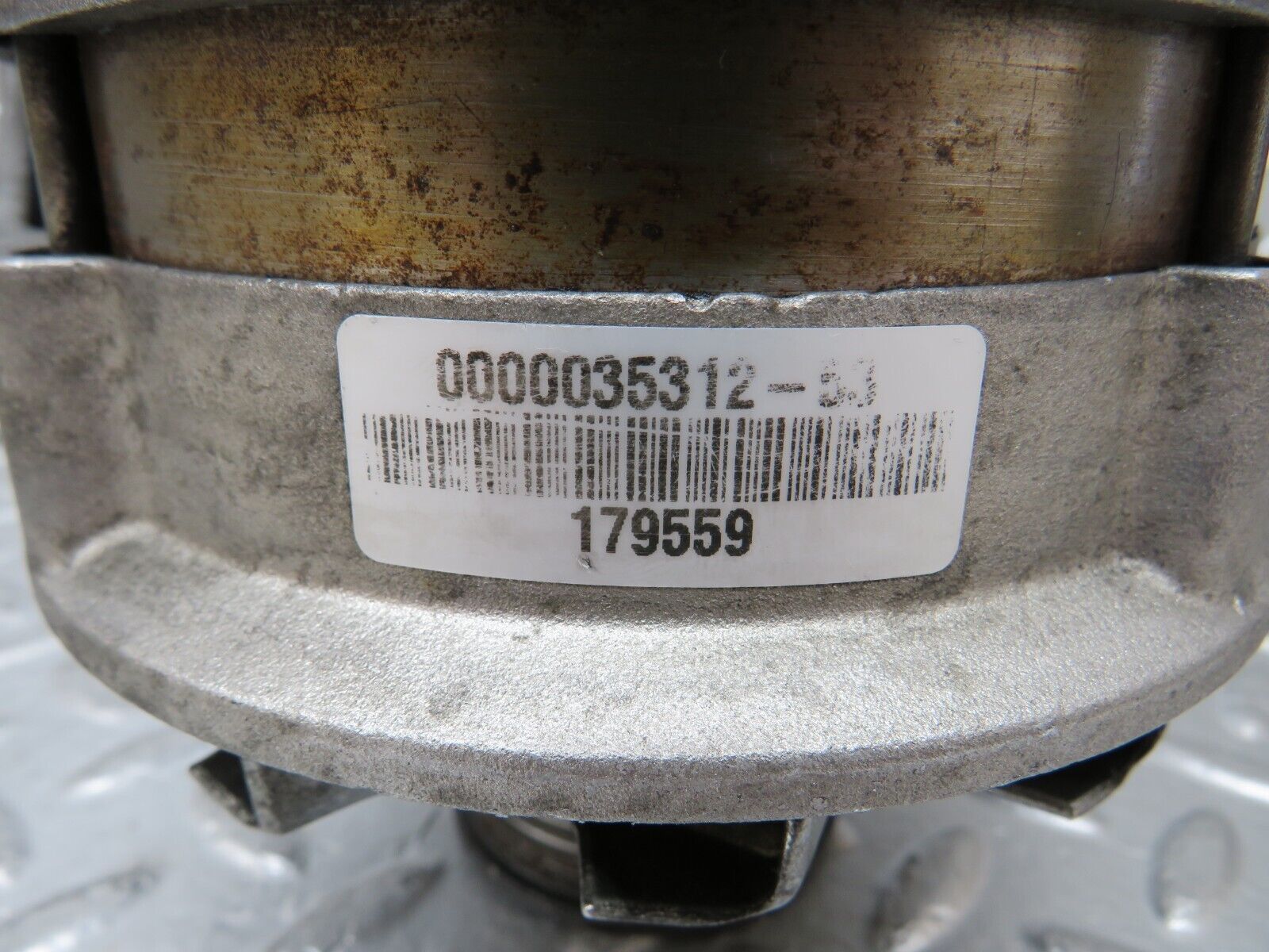 25367 Mercedes-Benz W201 190D Alternator Generator