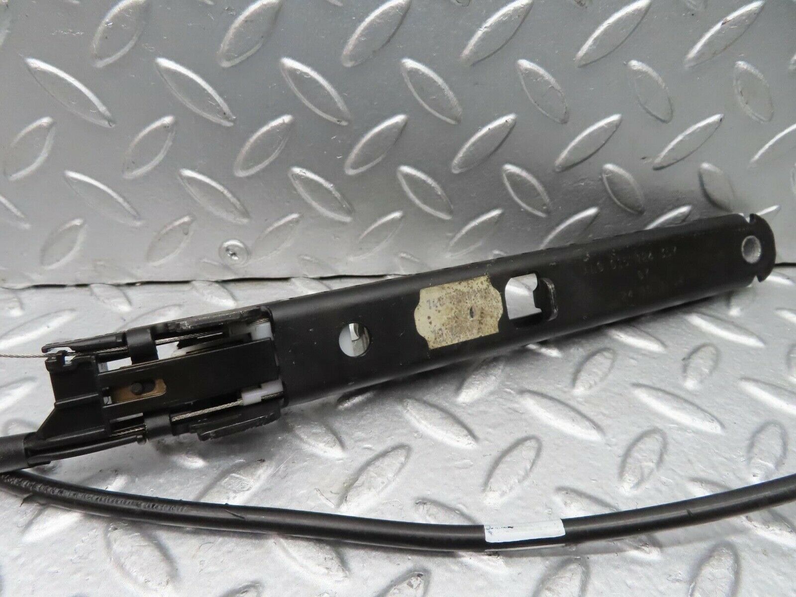 15040 Mercedes-Benz W140 S320 Rear Right Head Rest Folding Mechanism Cable