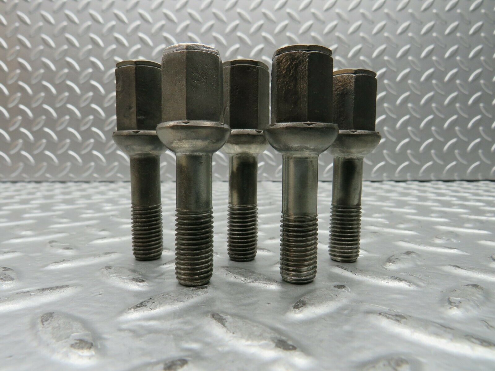 22926 Mercedes-Benz 5x Alloy Wheel Lug Bolt M12x1.5