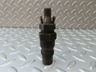W115 diesel fuel injector used OEM