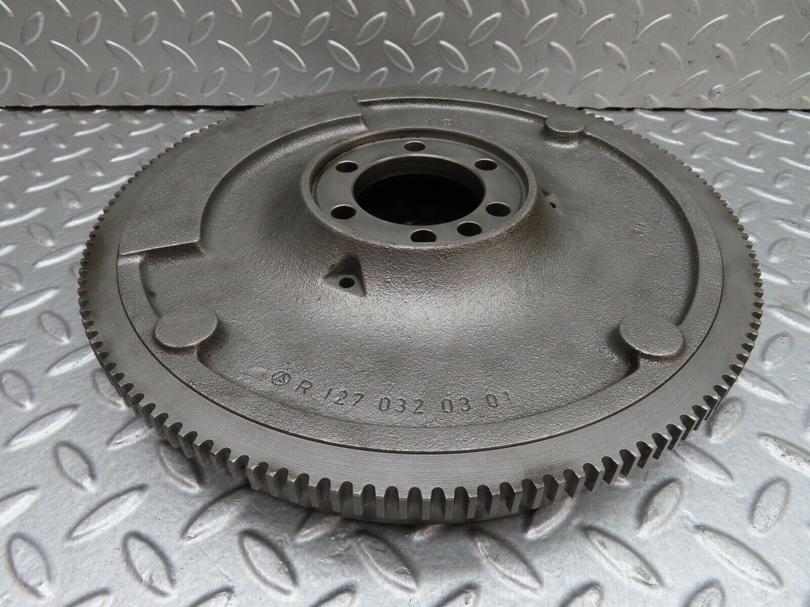 18209 Mercedes-Benz W111 220SE Coupe Flywheel Manual 1270320301