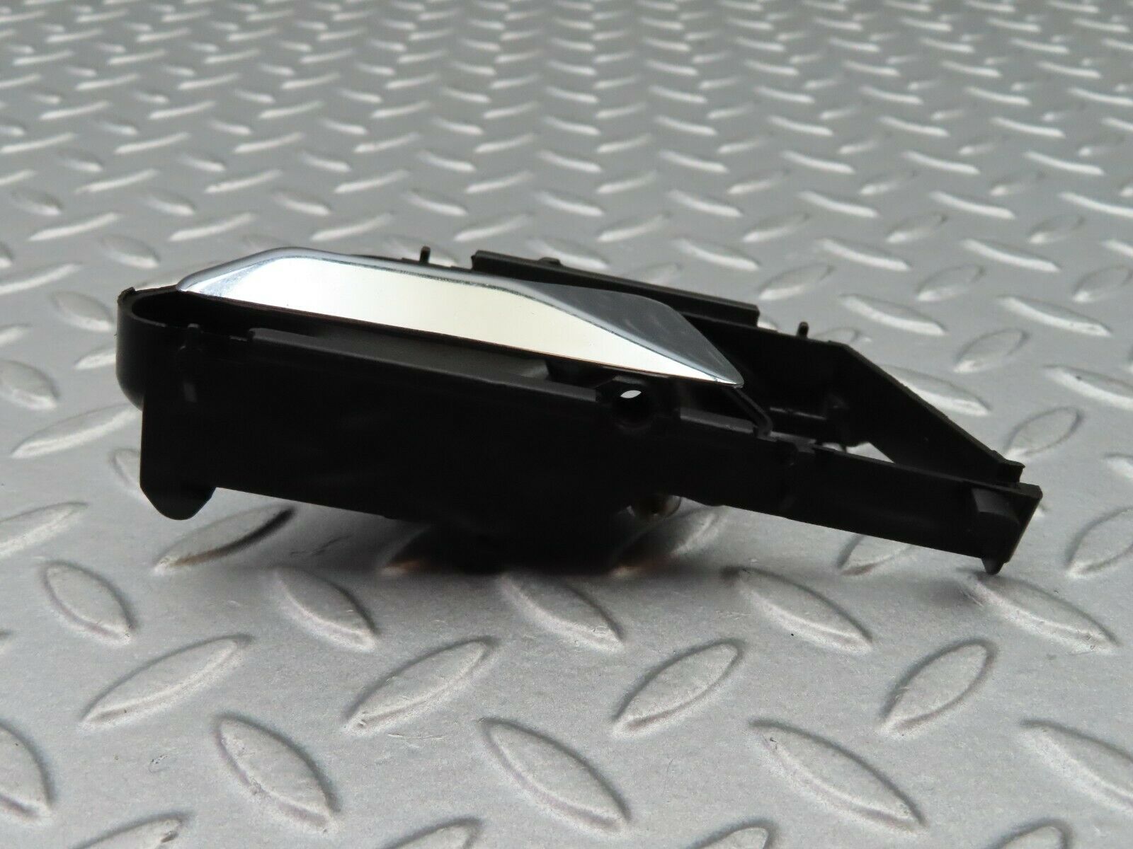 5256 Mercedes-Benz W124 230E Interior Door Handle Right Side 1247600261