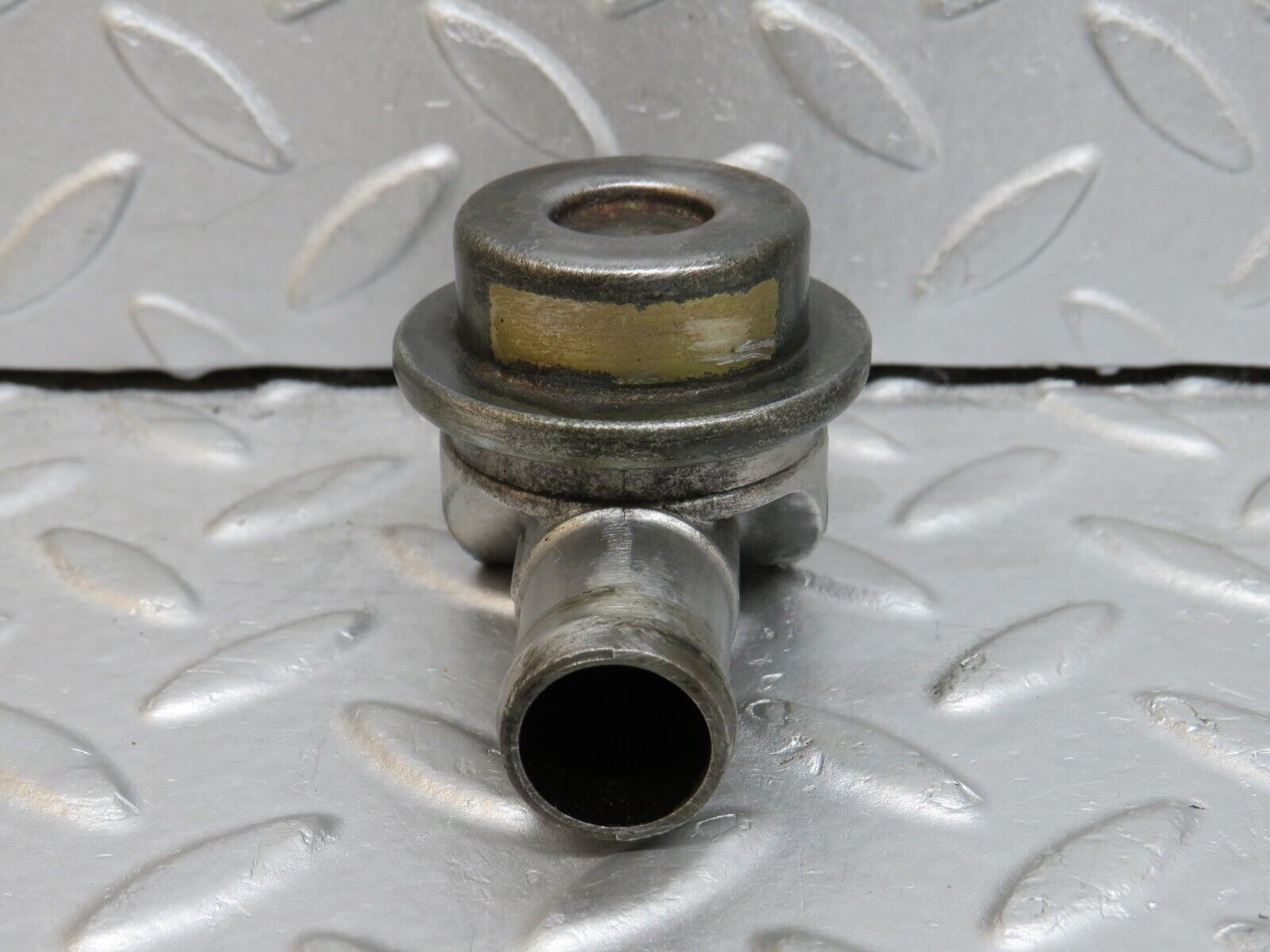 38111 Mercedes-Benz A124 320E Cabriolet EGR Exhaust Gas Recirculation Valve