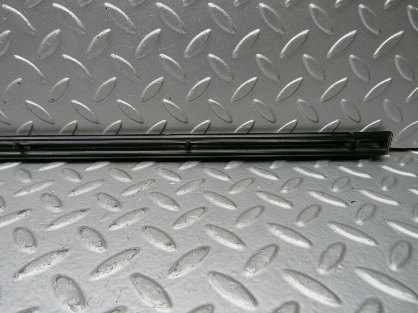 22022 Mercedes-Benz S123 280TE Rear Right Door Centre Moulding Trim