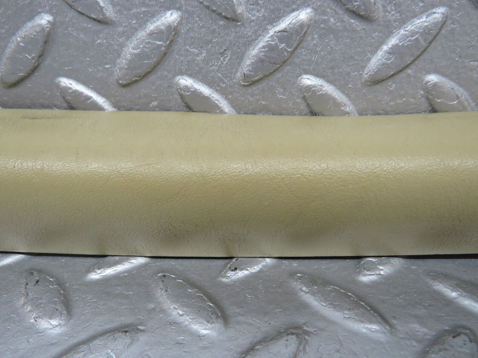 40192 Mercedes-Benz R107 Hard Top B Pillar Trim Right Side Beige