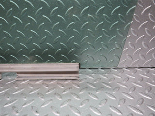 W124 Wagon front right door window glass used OEM