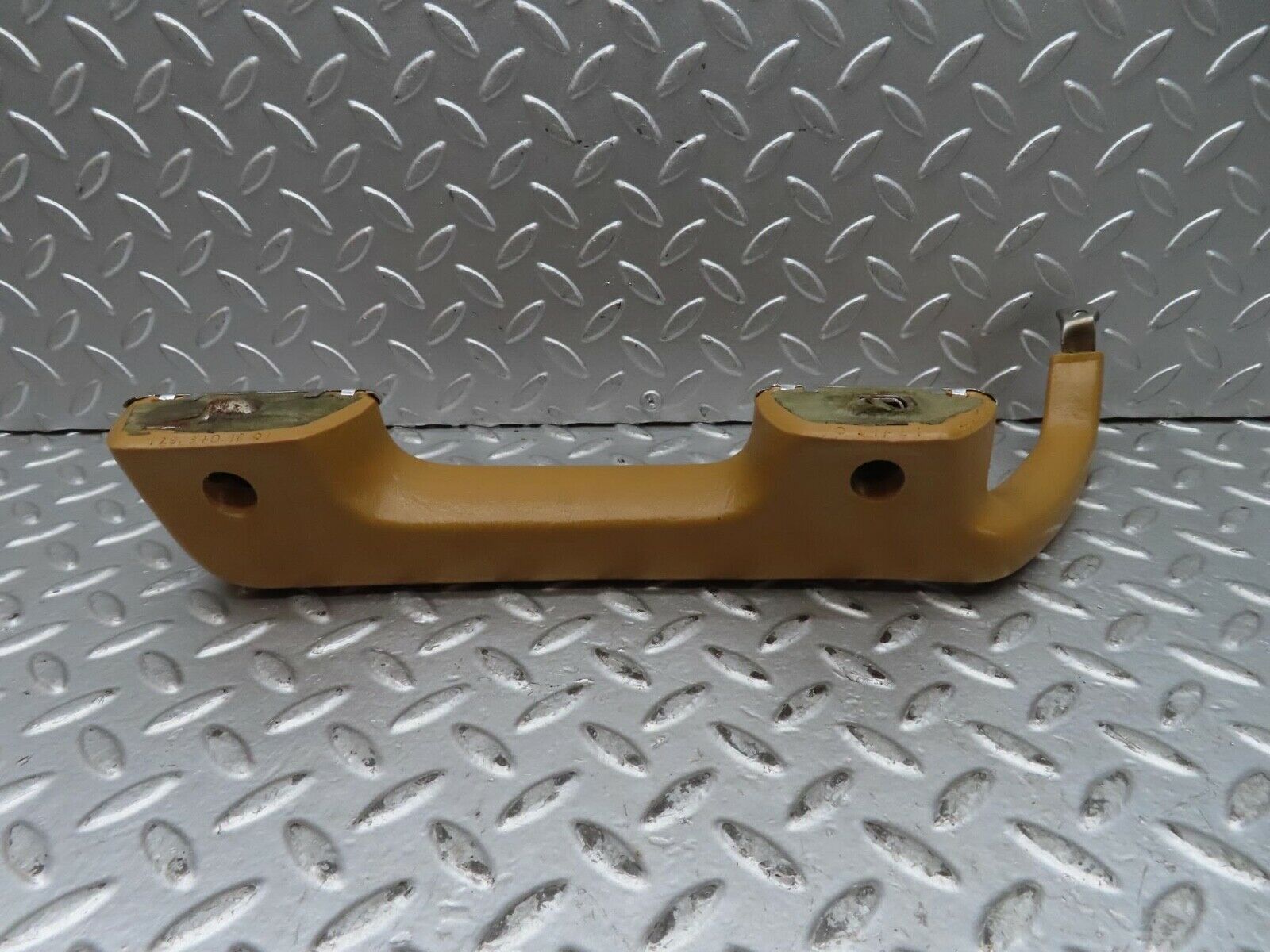 15845 Mercedes-Benz W123 280E Rear Right Interior Door Handle Beige 1239701801