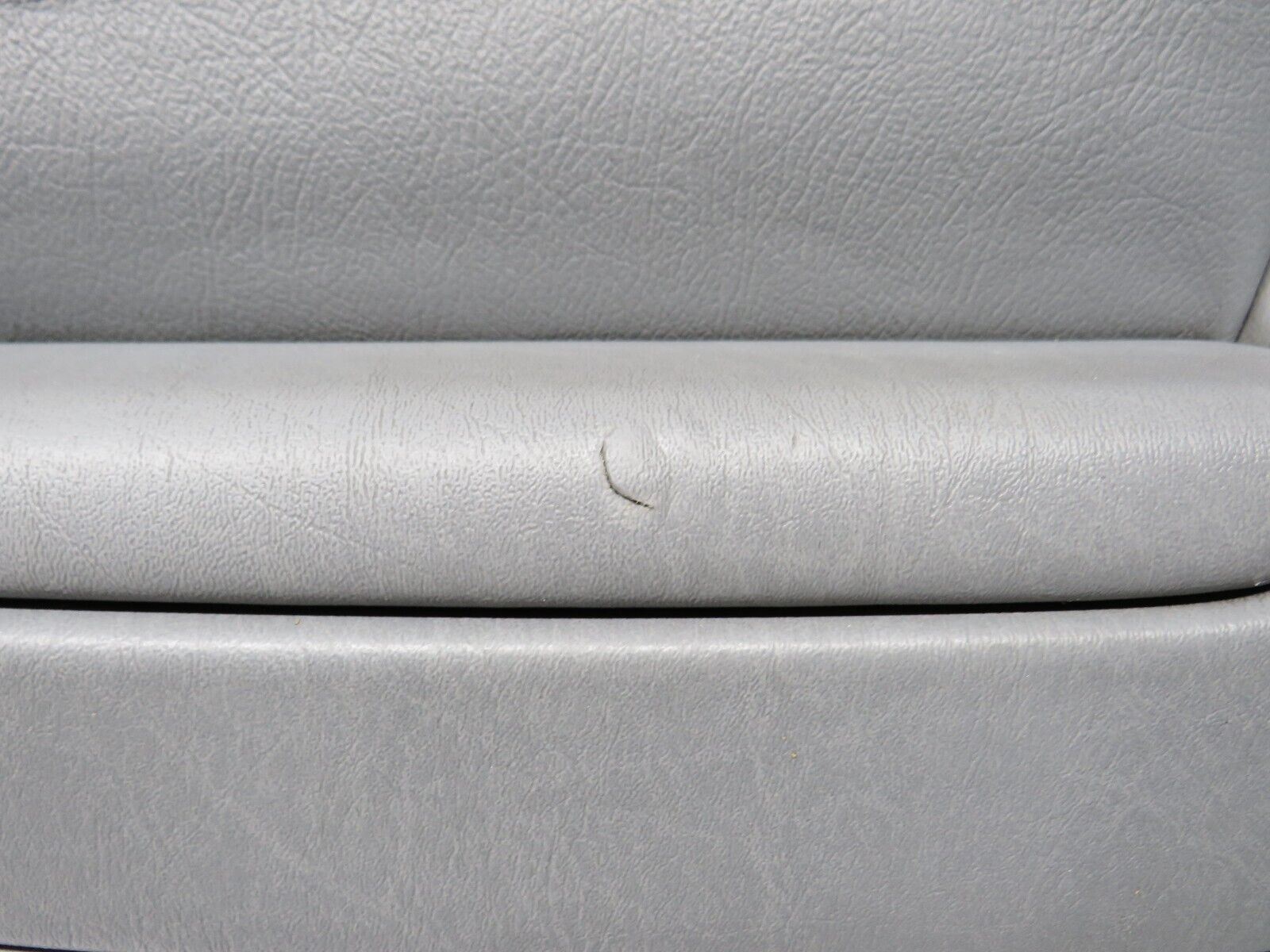 39513 Mercedes-Benz R129 320SL Coupe Door Card Grey Right Side