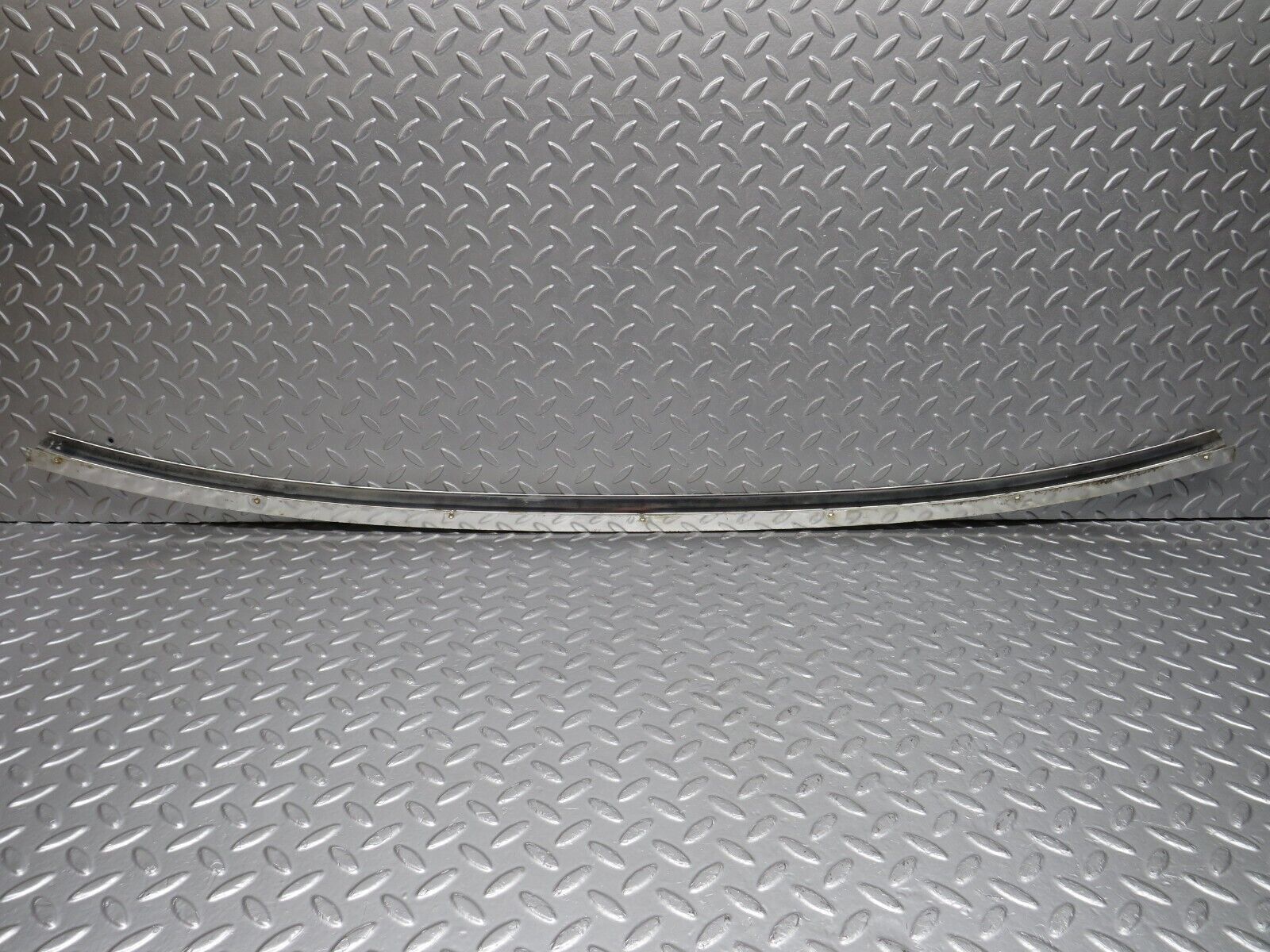 40200 Mercedes-Benz R107 Hardtop Under Windshield Chrome Trim