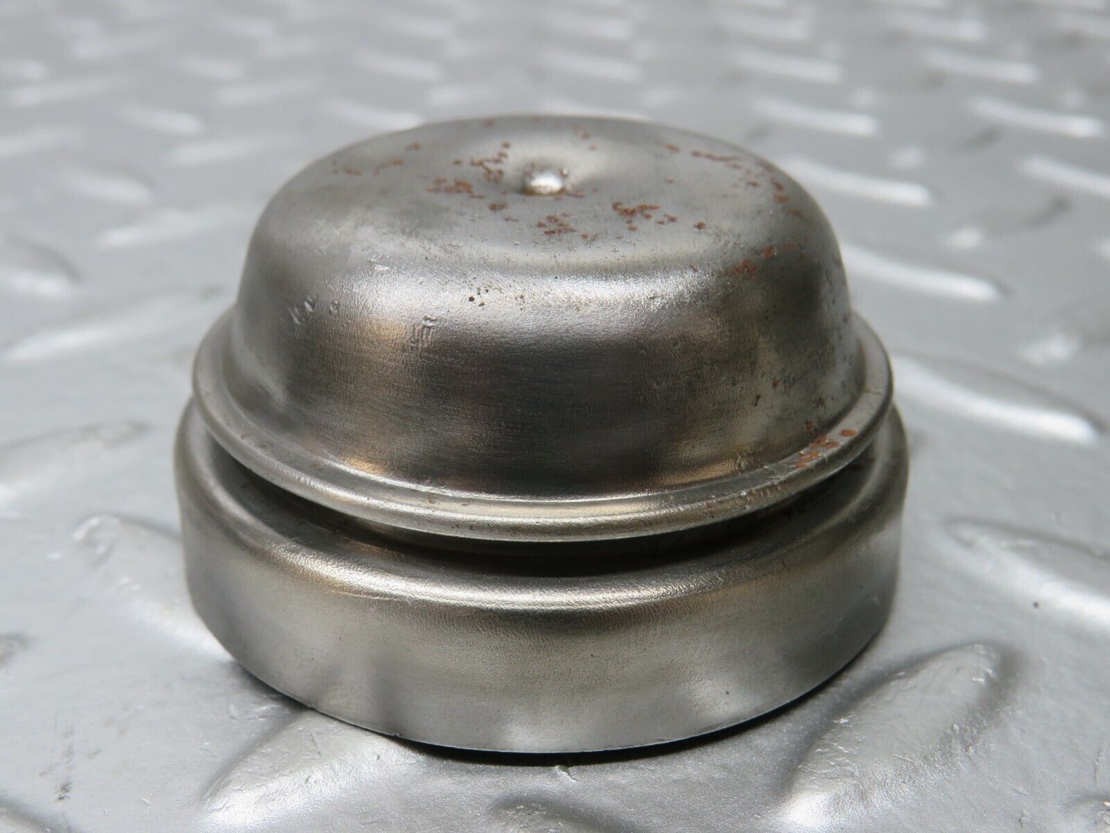 33478 Mercedes-Benz W202 C180 Wheel Hub Locking Cap