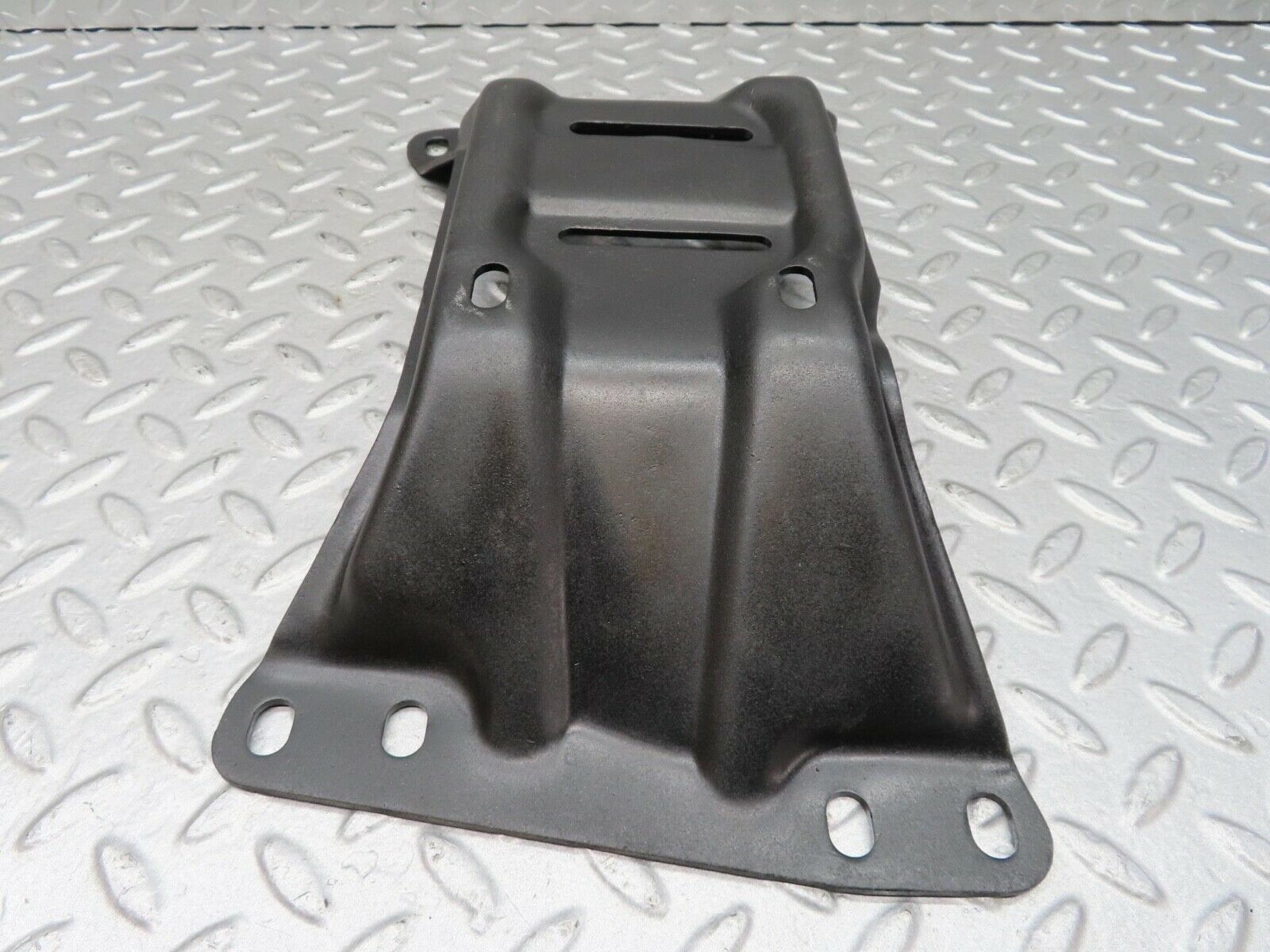 14239 Mercedes-Benz W116 350SE Gearbox Mount Bracket