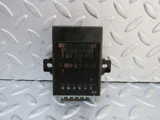 37005 Mercedes-Benz C126 420SEC Coupe Seat Belt Presenter Relay 0008205826 113732805