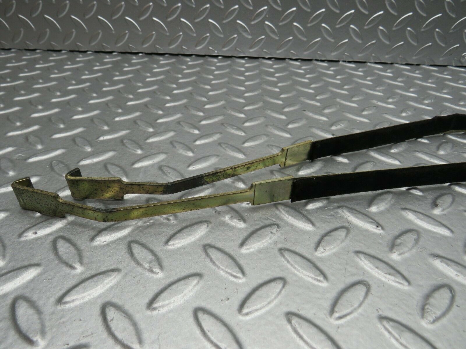 22301 Mercedes-Benz S123 280TE Wagon Heater Box Holder Strap