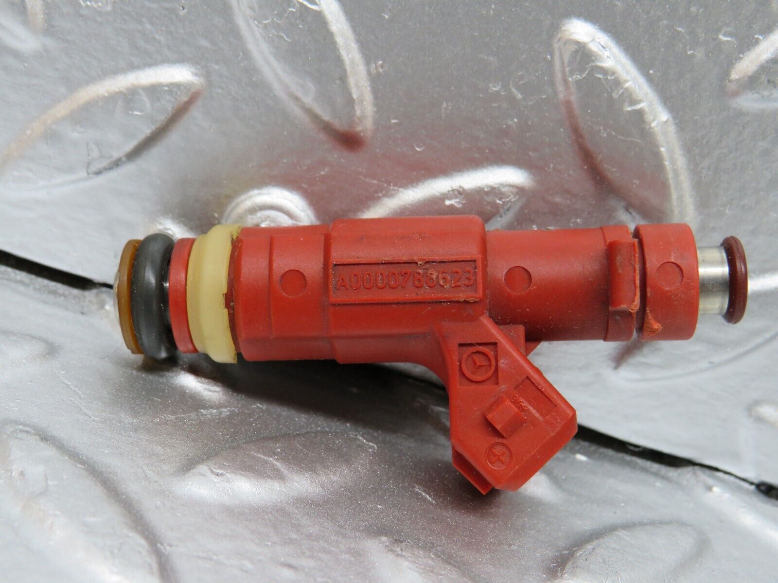 24908 Mercedes-Benz W140 S320 Fuel Injector Bosch 0000788623