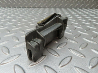 4139 Mercedes-Benz C123 280CE Fixing Clip To The Door Glass 1237250132