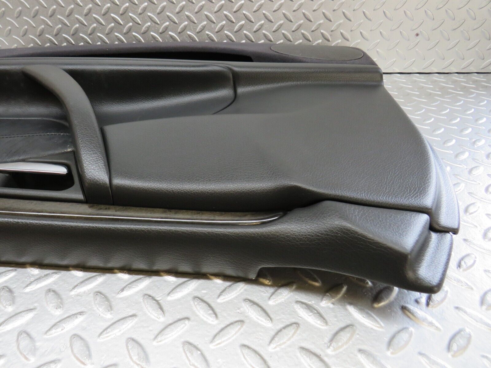 34730 Mercedes-Benz W210 320E Front Right Door Card 2107201651