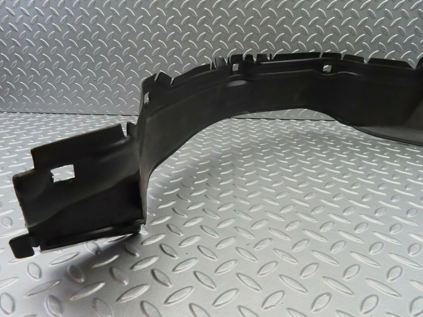 6783 Mercedes-Benz S124 E220 Wagon Mudguard Panelling Front Right 1248840835