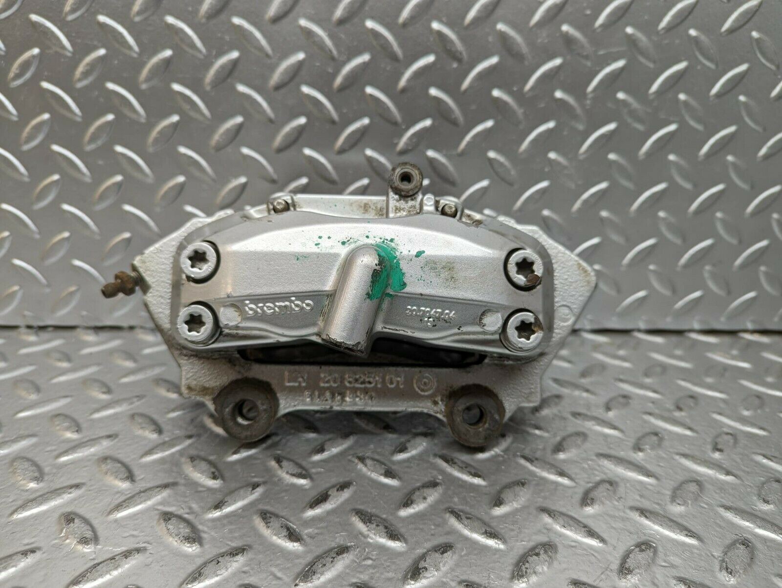 23770 Mercedes-Benz S211 E280 CDI Front Right Brake Caliper 2070470413