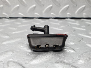41301 Mercedes-Benz S124 E220 Wagon Windscreen Washer Nozzle