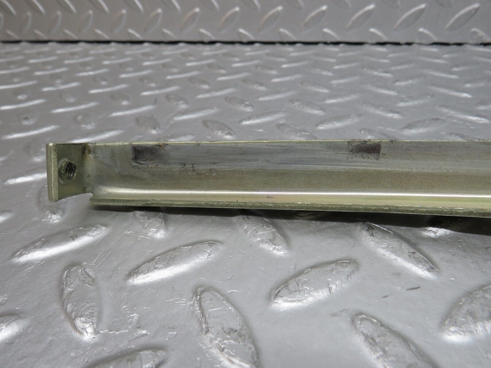 37800 Mercedes-Benz A124 320E Cabriolet Front Left Window Channel