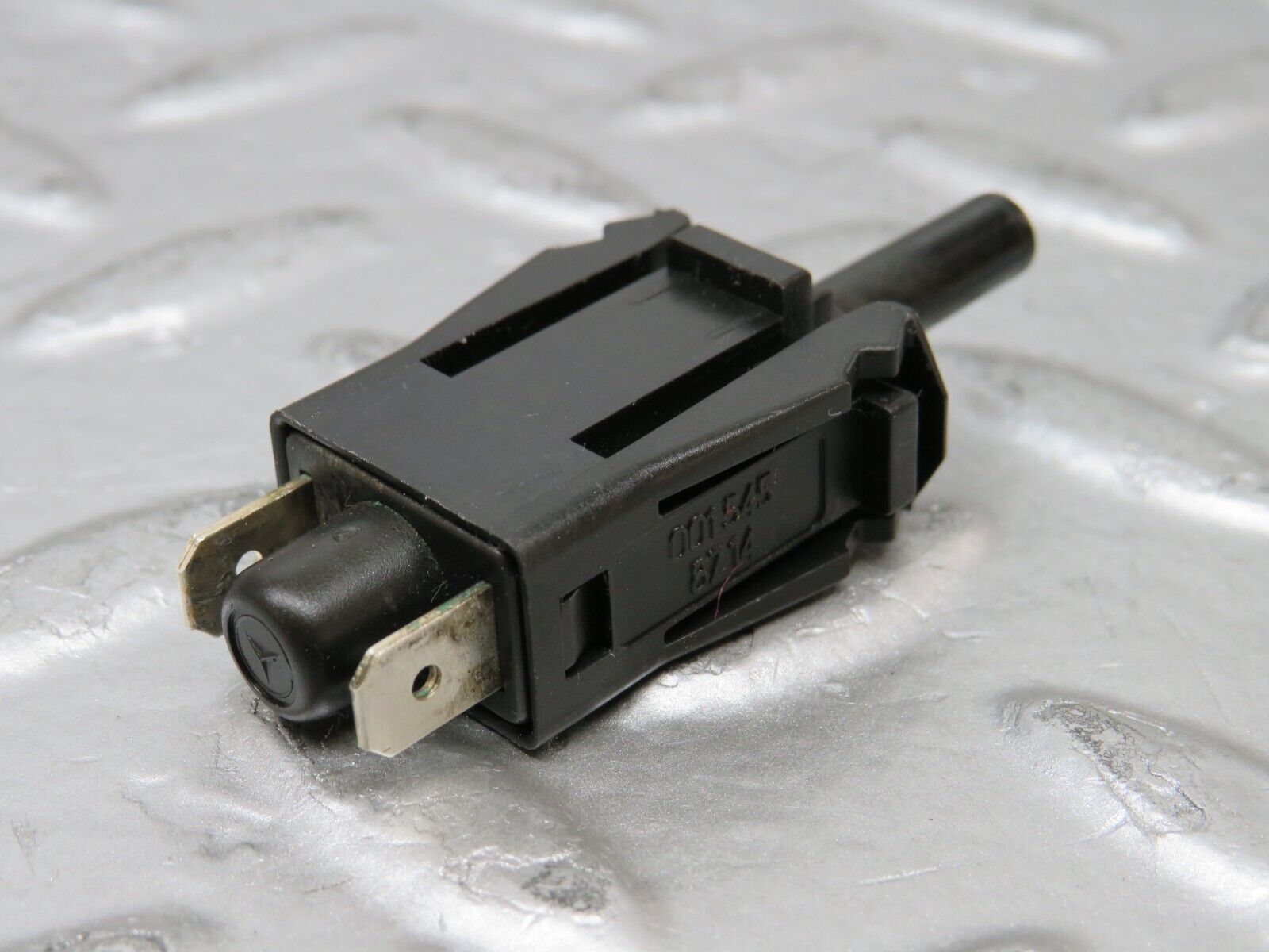 26719 Mercedes-Benz C124 220CE Coupe Door Contact Switch Pair 0015458714