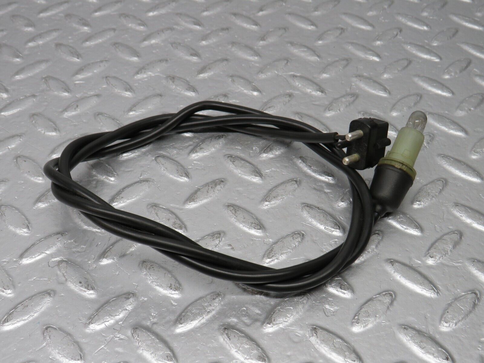 38884 Mercedes-Benz W201 190E 2.6L Front Wing Indicator Cable Wire 1249971881