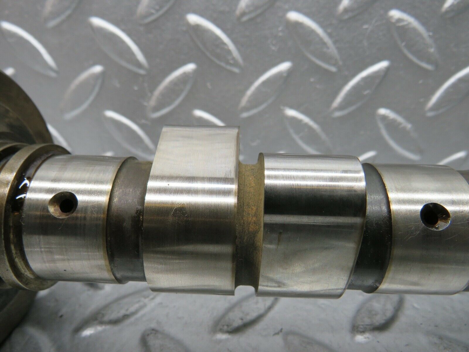 21754 Mercedes-Benz W126 300SE Camshaft