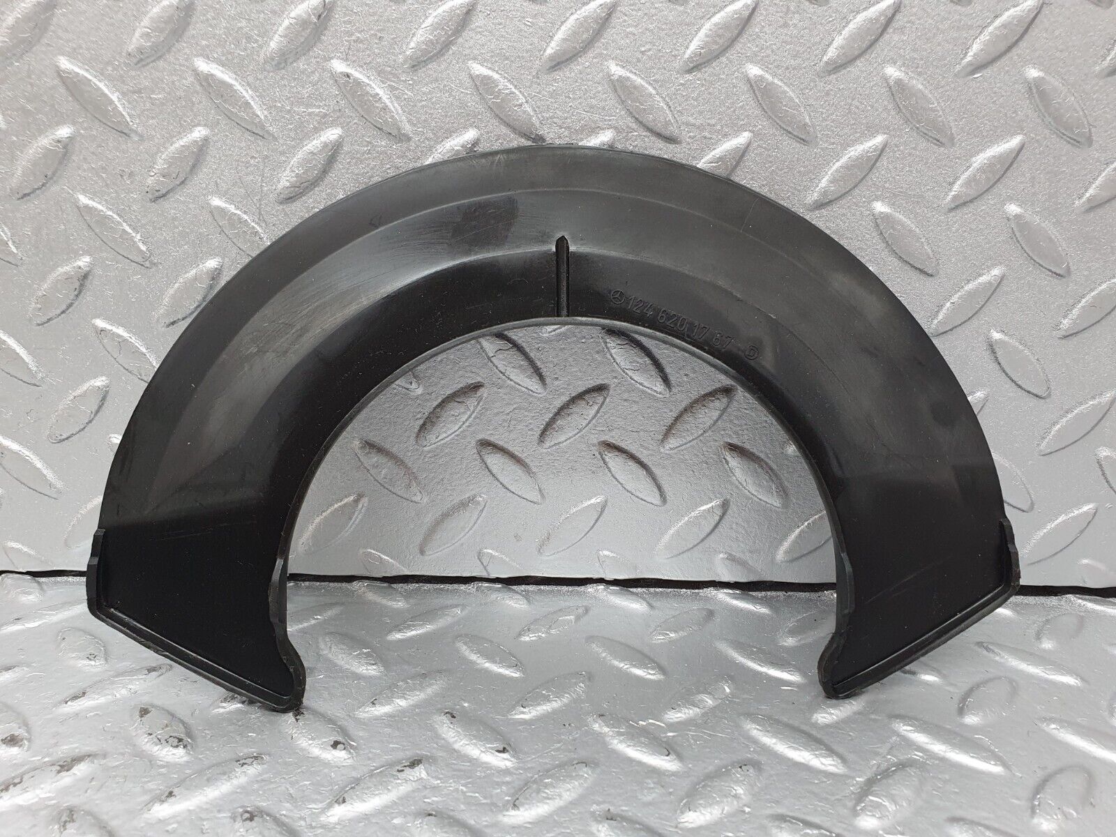 41462 Mercedes-Benz W124 200E Wiper Surround Trim Cover 1246201767