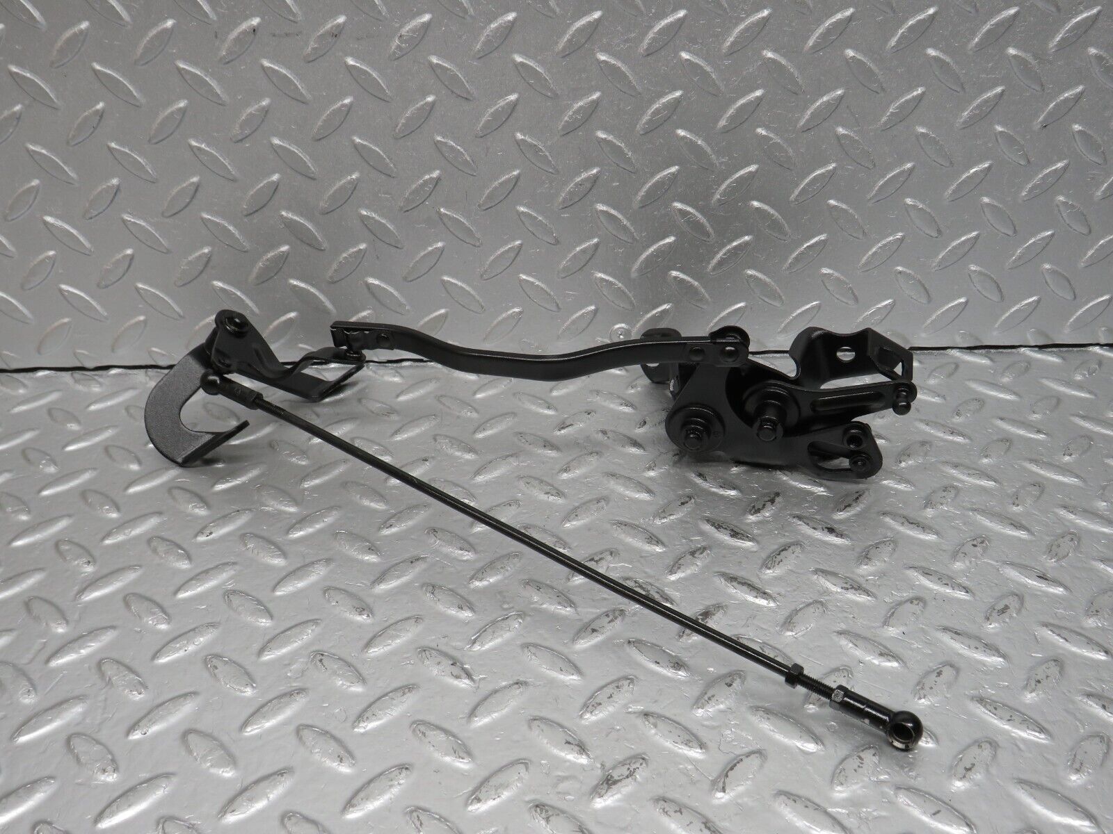40133 Mercedes-Benz R107 350SL Throttle Linkage