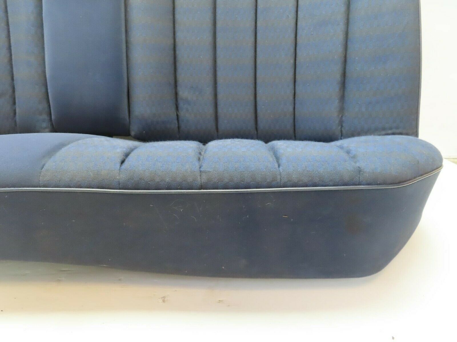 10668 Mercedes-Benz W201 190E Rear Seat Blue