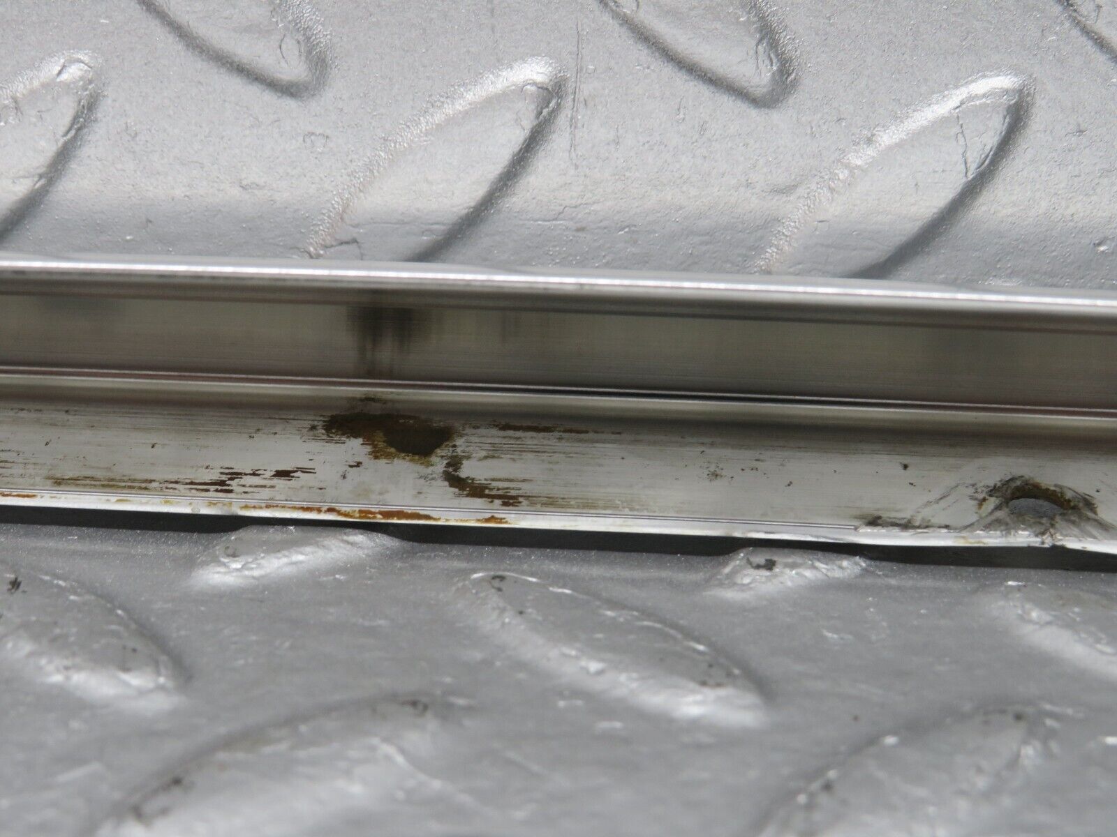 40200 Mercedes-Benz R107 Hardtop Under Windshield Chrome Trim