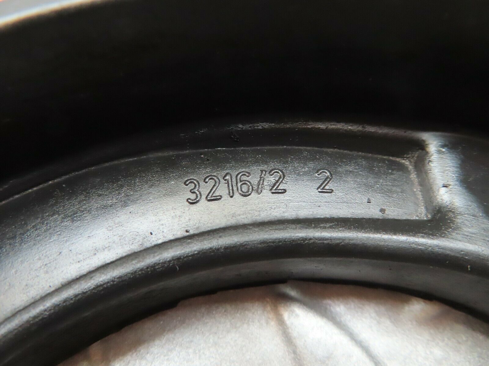 4572 Mercedes-Benz W123 230E Rubber Buffer Suspension Rear 1153252344