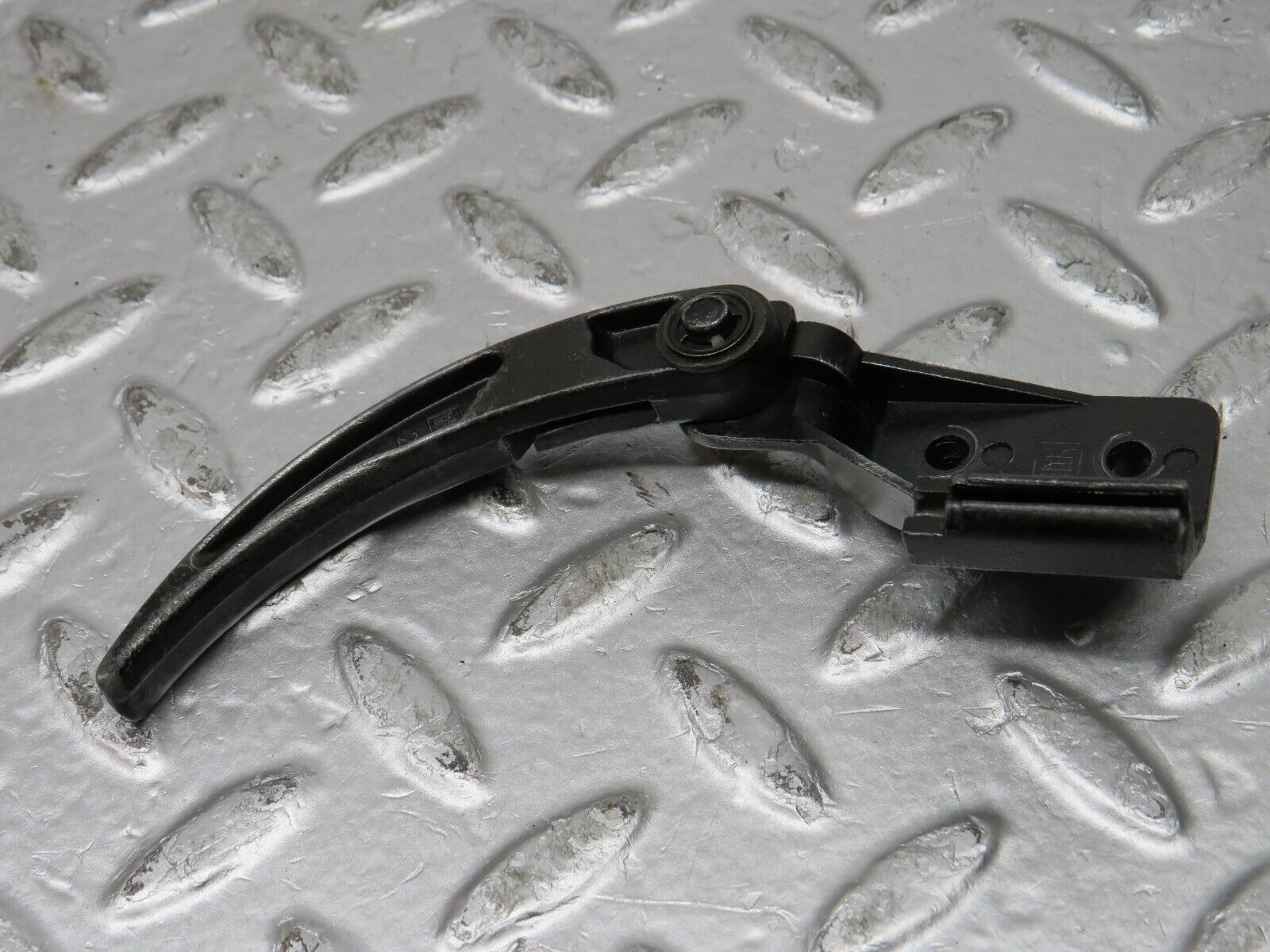 31997 Mercedes-Benz W123 230E Hood Opener Bonnet Opener Release