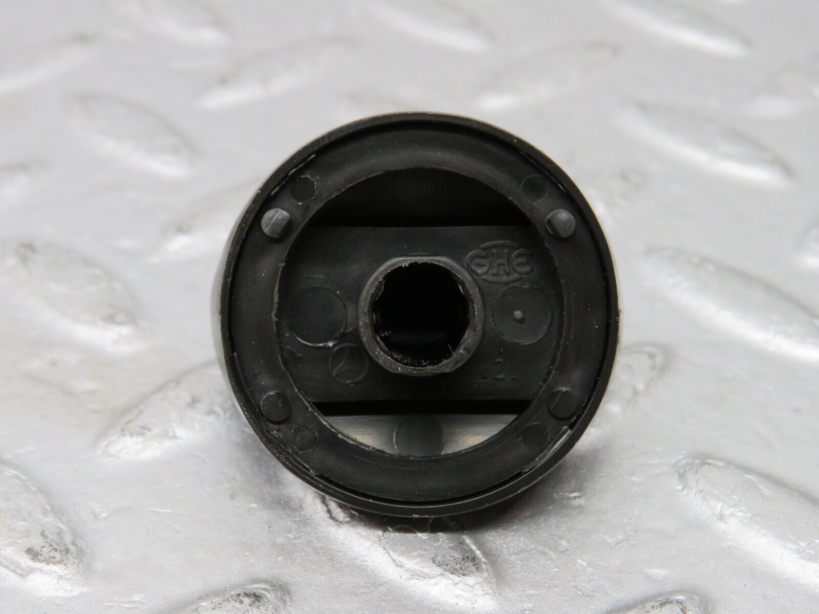 36706 Mercedes-Benz W201 190E 2.0L Heater Control Knob Set