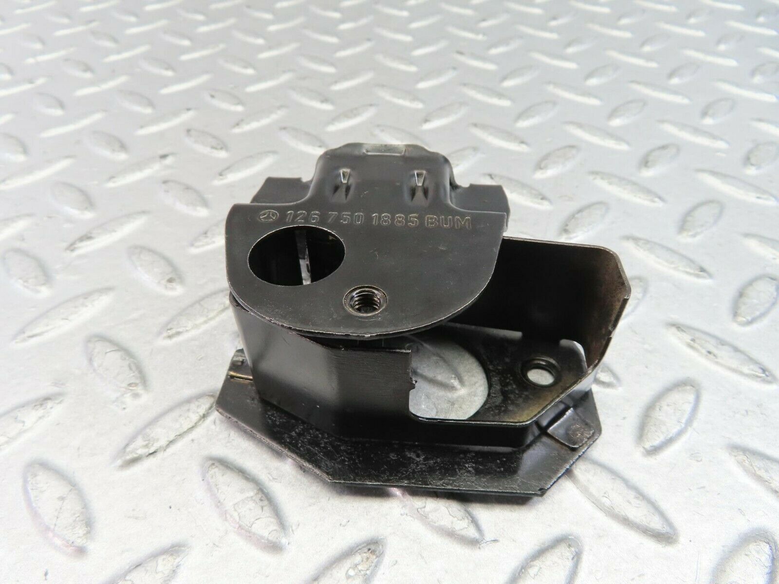 9714 Mercedes-Benz W126 Trunk Lock Latch 1267501885