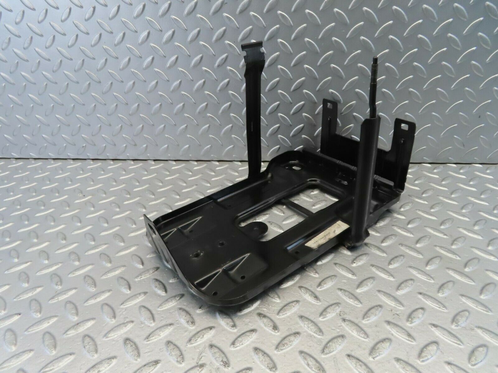 11198 Mercedes-Benz W221 S320 Battery Holder Tray