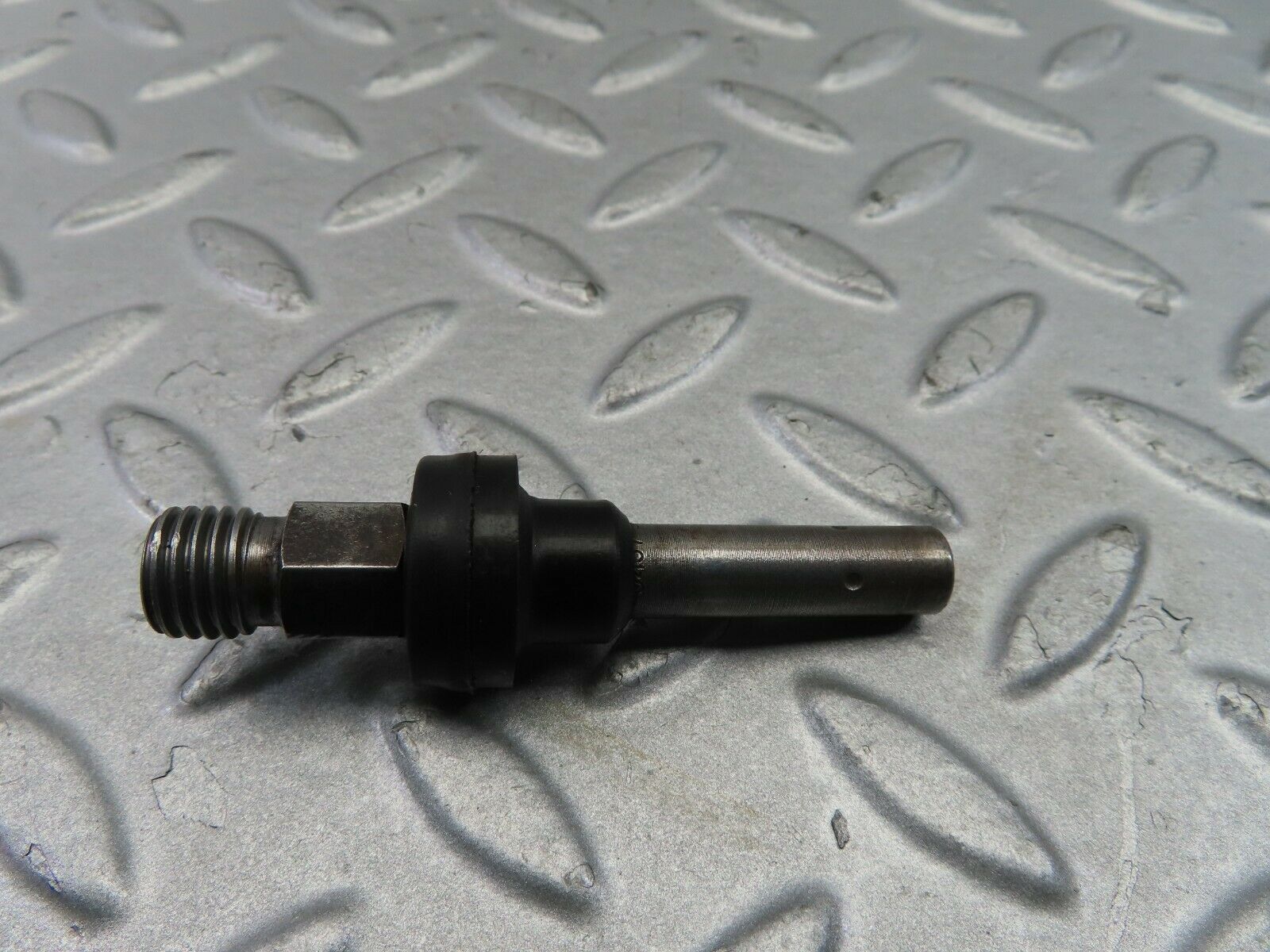 7787 Mercedes-Benz S123 230TE Wagon Fuel Injector Bosch 0437502010