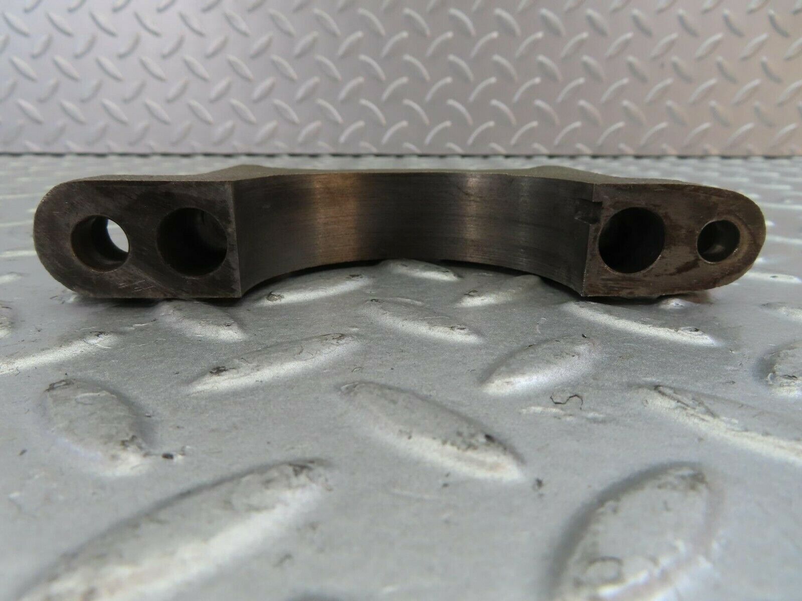 10217 Mercedes-Benz W111 220SE Crankshaft Bearing Holder Block 1800110011