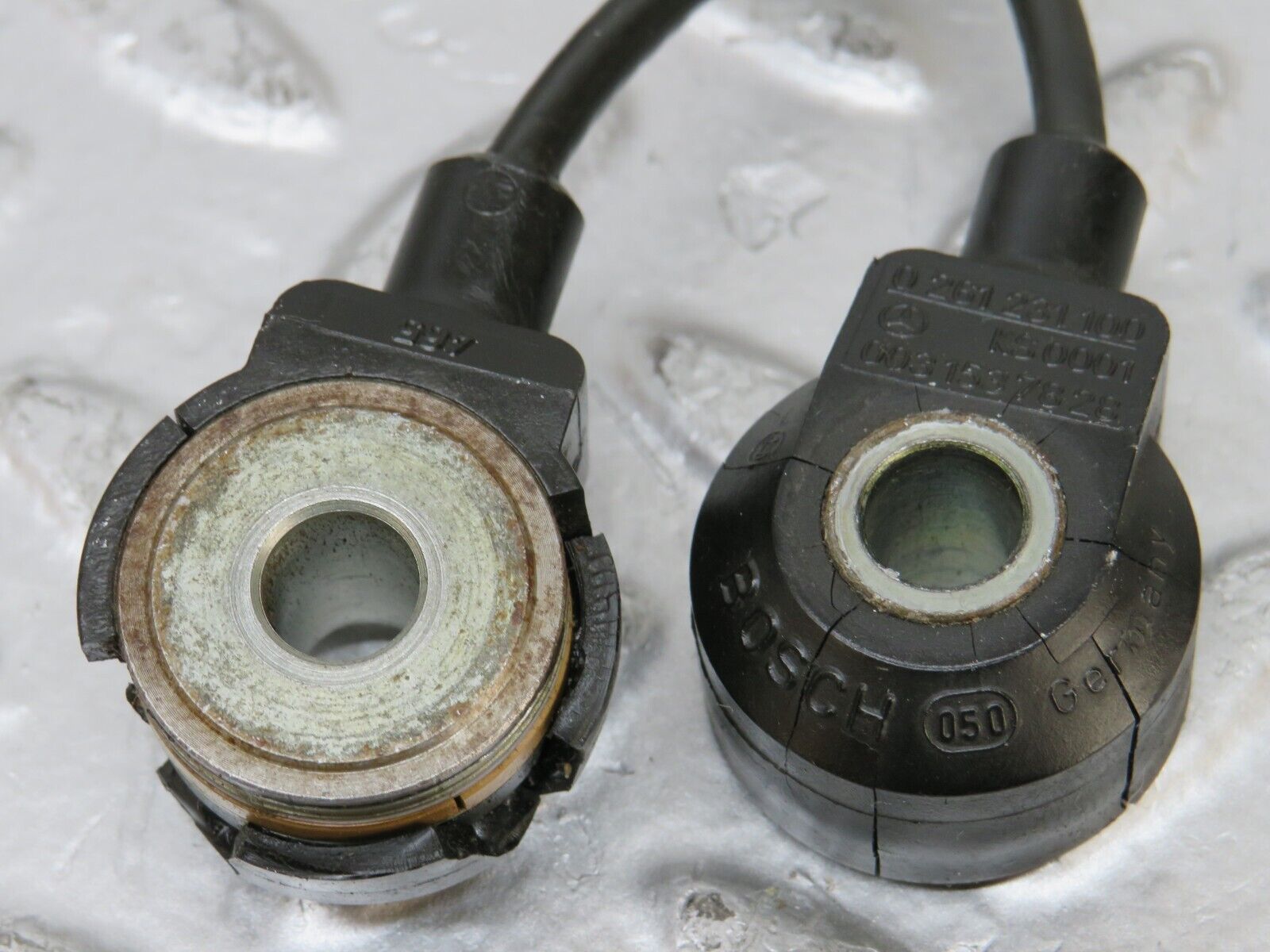 25779 Mercedes-Benz W124 280E Knock Sensor 0031537828